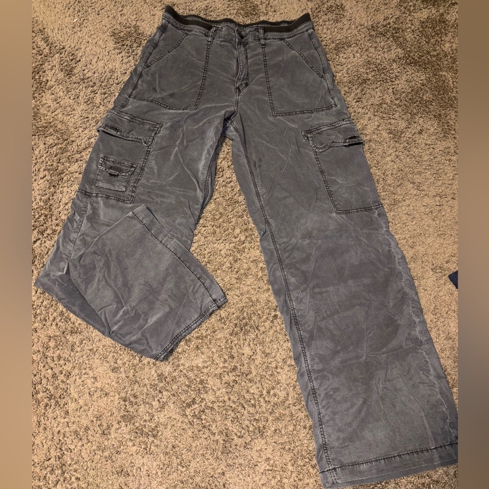 Women’s AE grey cargo pants, size 12 long